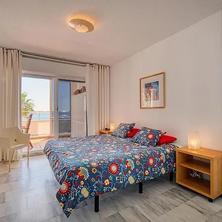 Boulevard 105 * Estepona