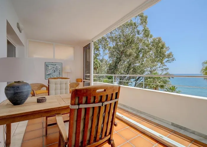 Apartment Boulevard 105